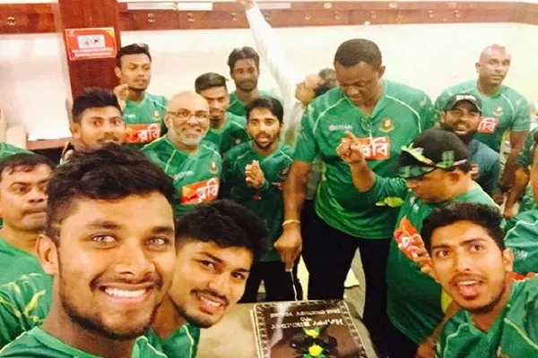র‌্যাডিসনে টাইগার্স’ সেলিব্রেশন