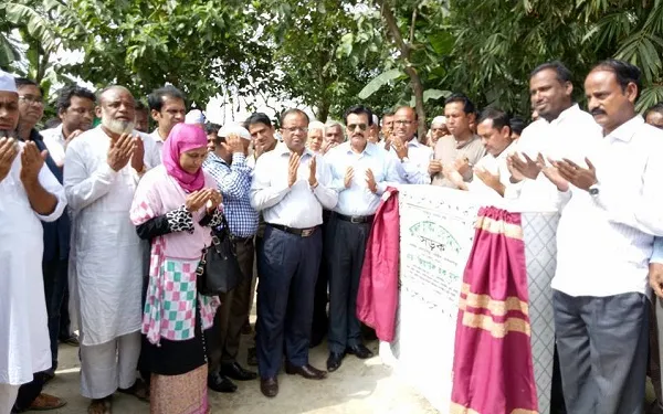 ‘শান্তি কমিটি চেয়ারম্যানের নামে রাস্তার নামকরণ বাতিল করতে হবে!’