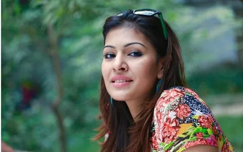 স্বামীর বিরুদ্ধে নির্যাতনের অভিযোগ তিন্নির