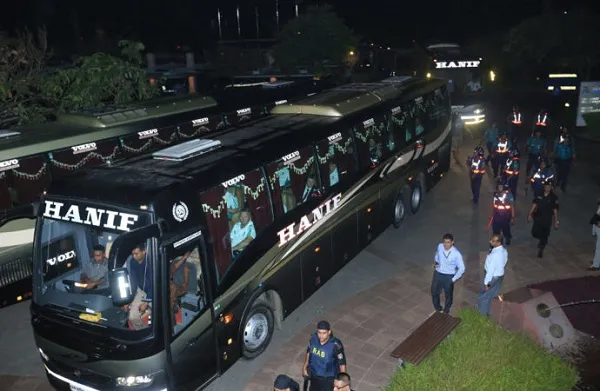 team_dhaka-690x450