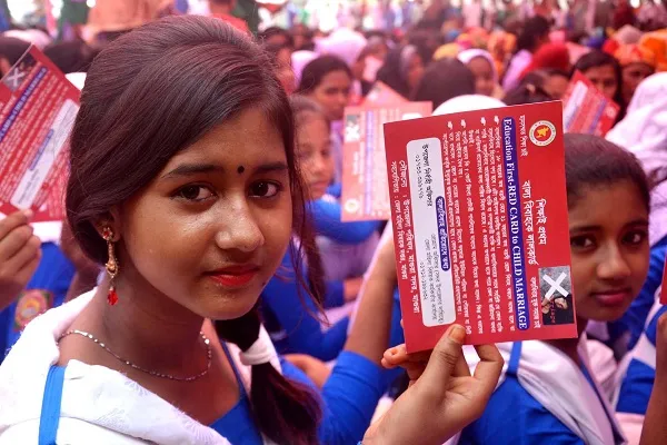 বাল্য বিবাহ: বয়সের পেছনে লেজ কেন ঝুলবে?