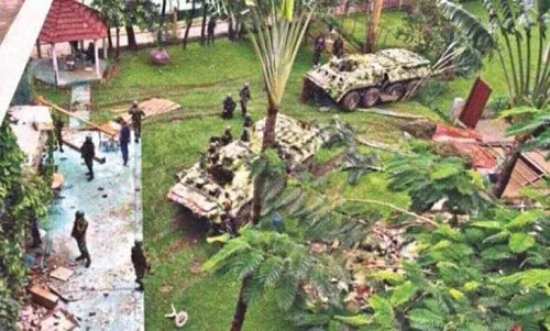 উগ্রবাদীরা ফাঁকা মাঠে গোল দিচ্ছে