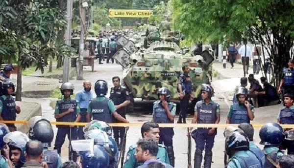 যখন এ মনে প্রশ্নের ঝড়