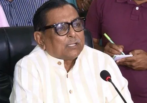 বিমানবন্দরের নিরাপত্তা নিয়ে অসন্তোষ বিমানমন্ত্রীর