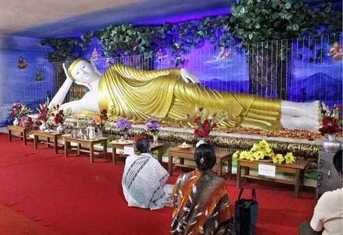 রামকৃষ্ণ মিশনের কায়দায় বৌদ্ধ পুরোহিতকে হত্যার হুমকি