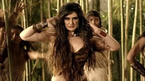 জেরিনের ‘খাল্লাস’ ইউটিউব কাঁপাচ্ছে (ভিডিও)