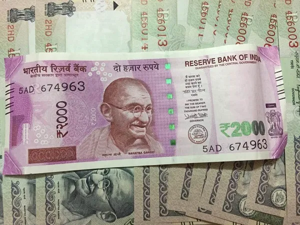 নতুন টাকা