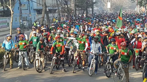 গিনেজ বুকে নাম লেখানোর অপেক্ষায় বিজয় দিবসের সাইক্লিং