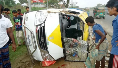 গাজীপুরে সড়ক দুর্ঘটনায় ৪ জন নিহত
