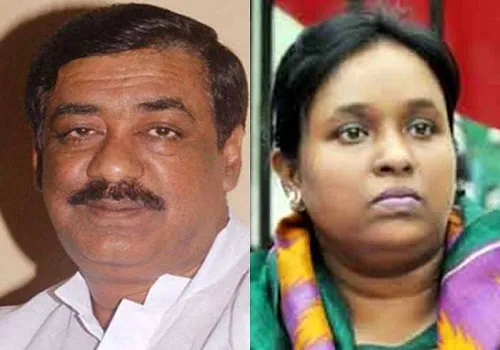 শামীম ওসমান এবং আইভীর দূরত্বে থমকে আছে নারায়ণগঞ্জের নৌকা