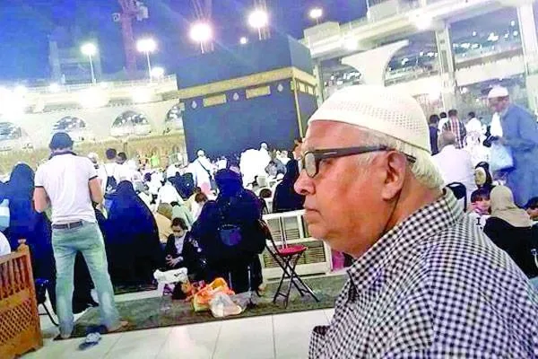 ধর্ম নিয়ে কম্যুনিস্ট মিথ ভেঙ্গে খান সাহেব ঠিক কাজ করেছেন