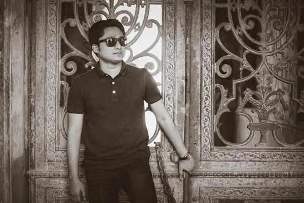 আব্দুল আলীমকে  উৎসর্গ করে‘জমিন’