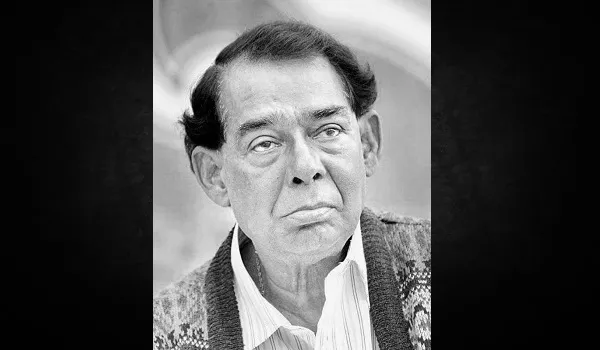 শ্রদ্ধা নিবেদনের জন্য সুরঞ্জিত সেনগুপ্তের মরদেহ সিলেটে
