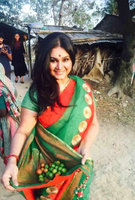 সামিনা চৌধুরী বড়ইকুড়ানি!