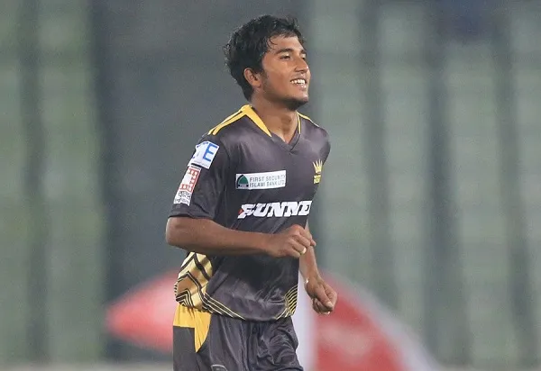 সেঞ্চুরিতে রাজকীয় অভিষেক আফিফের
