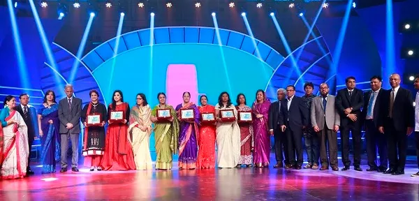 সম্মাননা পেয়েছেন আট আলোকিত নারী