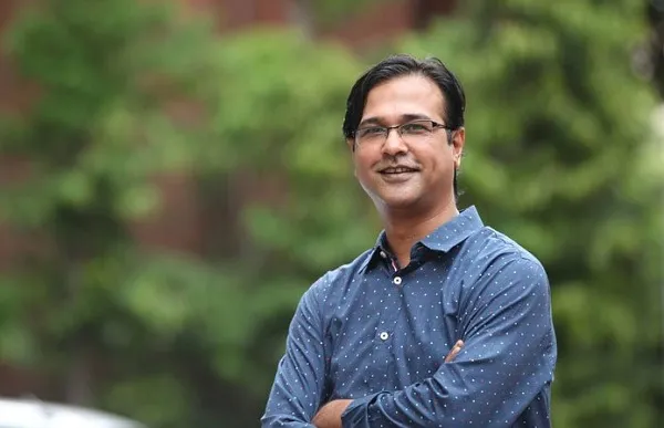 সাক্কুর কাজে সন্তুষ্ট নন আসিফ, ভোট দিতেও আসবেন না