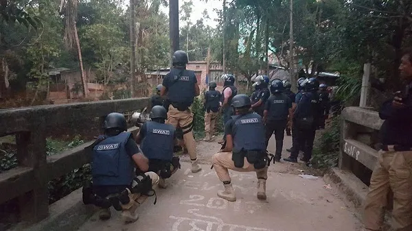 সীতাকুণ্ডের জঙ্গি আস্তানার ঘটনায় পুলিশের চার মামলা