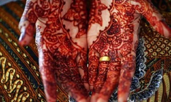 পুরুষদের বহুবিবাহের বৈধতায় আইন চান এক নারী এমপি