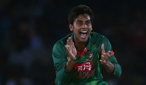 মিরাজের আঘাতে প্রথম সাফল্য