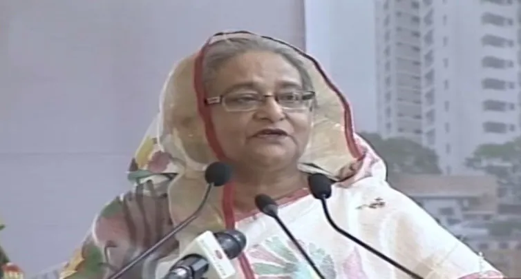 নৃ-গোষ্ঠী শিক্ষার্থীদের শিক্ষা বৃত্তি দিলেন প্রধানমন্ত্রী