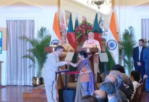 ভারতের সাথে ২২ চুক্তি ও সমঝোতা স্মারক সই