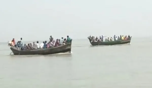সন্দ্বীপে ট্রলার ডুবির ঘটনায় এপর্যন্ত ১৭ জনের লাশ উদ্ধার