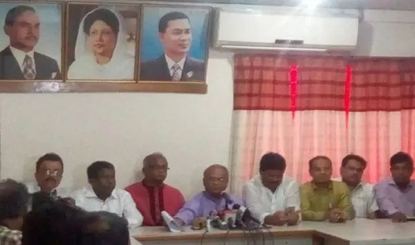 প্রধানমন্ত্রীর সফরের কারণে হাওরে বিএনপির ত্রাণ প্রতিনিধি দলকে বাধা দেয়ার অভিযোগ