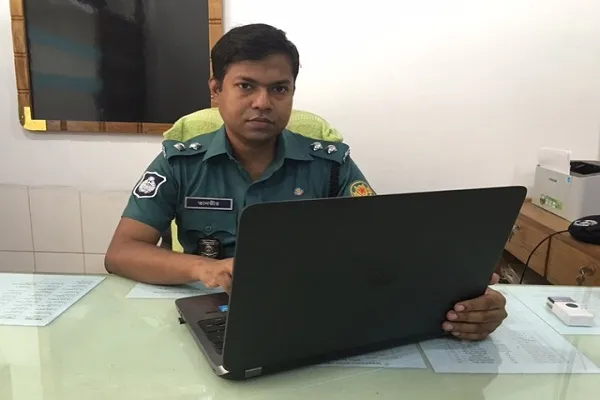 বিসিএস পুলিশে প্রথম হওয়া তানভীরের জীবনের গল্প