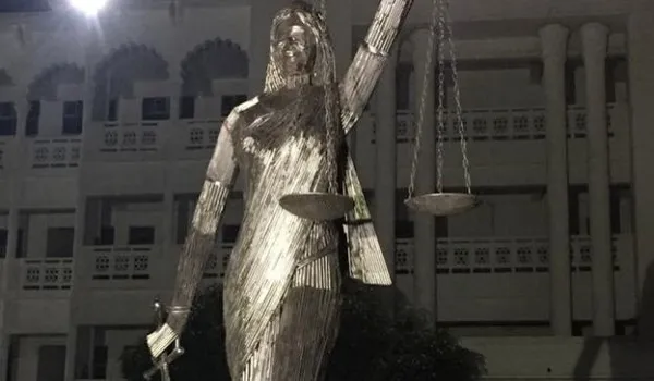 ‘ভাস্কর্য পুনঃস্থাপন প্রাথমিক বিজয়’