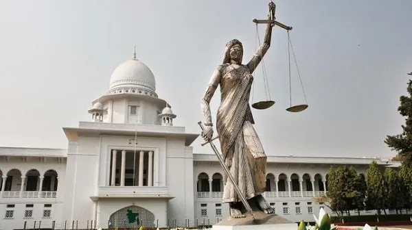 ‘চিল্লাপাল্লা’ শুনে মনে হয় যেন ঢাকা দখল করে নিয়েছে ইসলামাবাদ