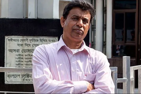 চলচ্চিত্র সেন্সর বোর্ড থেকে মুশফিকুর রহমান গুলজারের পদত্যাগের ঘোষণা
