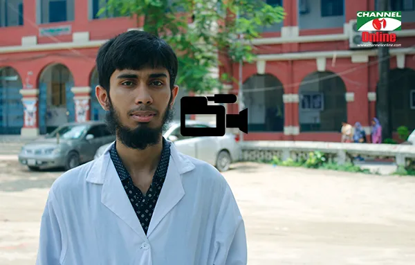 অসহায় মানুষের ডাক্তার