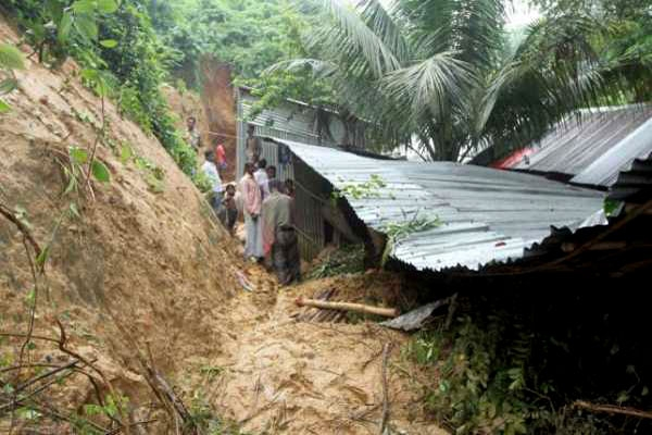 পাহাড় ধস