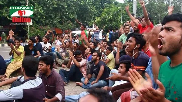 আবেগে আনন্দে ক্রিকেট
