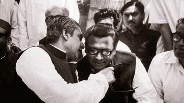 বঙ্গবন্ধু শেখ মুজিবুর রহমান ও তাজউদ্দীন আহমেদ