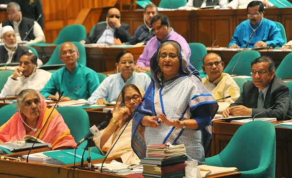 ‘সন্ত্রাসী দমনের নামে নিরীহ মানুষ হত্যা মেনে নেওয়া যায় না’