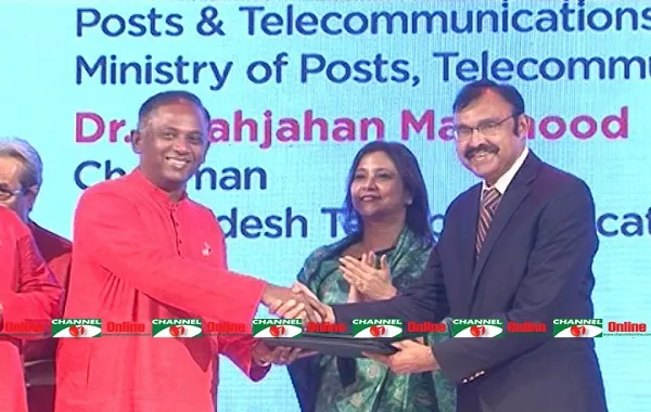 এয়ারটেল নিয়ে টেলিকমবাজারে শীর্ষ হওয়ার দৌড়ের লাইসেন্স পেয়েছে রবি