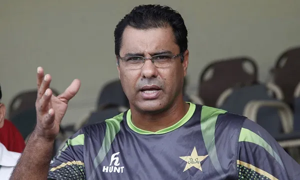 নারী ক্রিকেট নিয়ে ‘আপত্তিকর’ টুইটে তোপে ওয়াকার