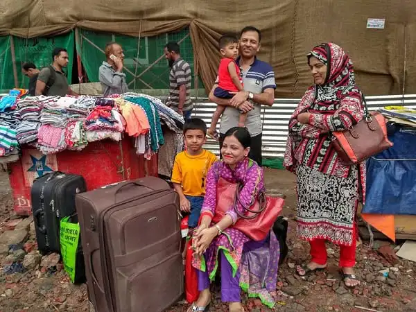 বাংলাদেশের মানুষ ঈদে ঘরে ফিরছে, পরিবারসহ আনন্দে মেতে উঠেছে. Channel i News - চ্যানেল আই নিউজ