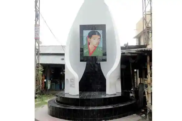 ইয়াসমিন ট্র্যাজেডি স্মৃতি স্মারক, চিত্রশিল্পের পটভূমিতে. Channel i News - চ্যানেল আই নিউজ