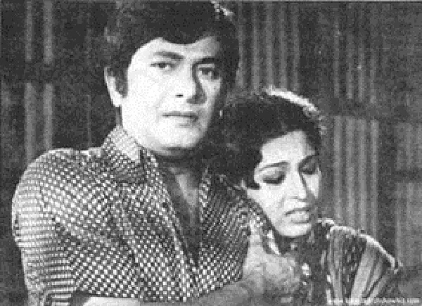 বিখ্যাত বাংলা সিনেমার দুই তারকা, পুরুষ ও নারী, একসঙ্গে ছবি তুলেছেন।. Channel i News - চ্যানেল আই নিউজ