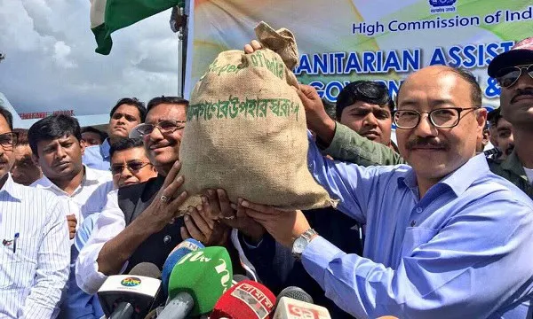 রোহিঙ্গাদের জন্য ভারতের ত্রাণ হস্তান্তর অনুষ্ঠানে প্রধান অতিথি. Channel i News - চ্যানেল আই নিউজ