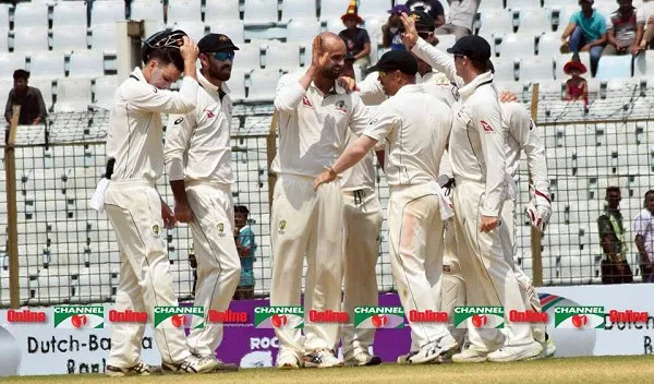 বাংলাদেশ ক্রিকেট দলের খেলোয়াড়রা স্পিনবনে লায়ন রাজা ম্যাচে উদযাপন করছে. Channel i News - চ্যানেল আই নিউজ