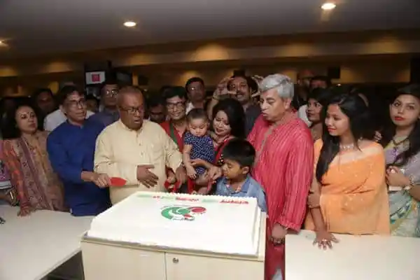 চ্যানেল আই অনলাইন এর জন্মদিনে অতিথি ও দর্শকদের সমাগম. Channel i News - চ্যানেল আই নিউজ