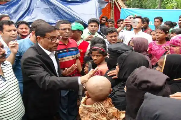রোহিঙ্গা ও বাংলাদেশি মানুষের মধ্যে আলোচনা ও সংলাপ. Channel i News - চ্যানেল আই নিউজ