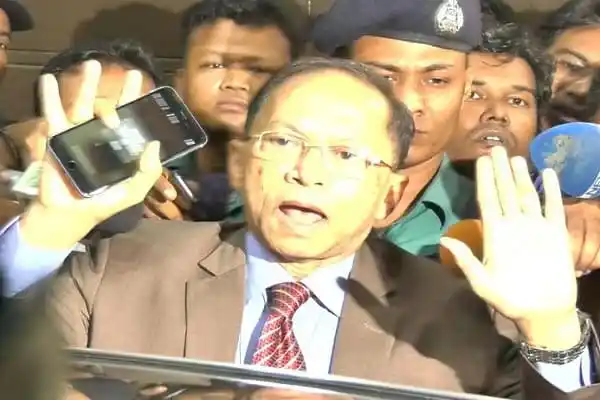 প্রধান বিচারপতি অস্ট্রেলিয়ার উদ্দেশে দেশ ছাড়লেন. Channel i News - চ্যানেল আই নিউজ