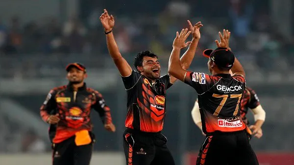 মাহমুদউল্লাহর টোটকায় জায়েদের গেইল শিকার উদযাপন. Channel i News - চ্যানেল আই নিউজ