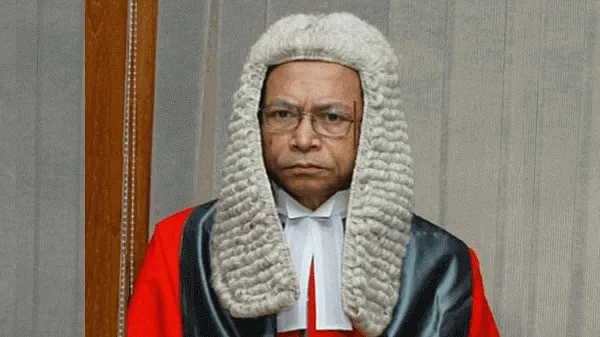 প্রধান বিচারপতি আদালতে উপস্থিত, গম্ভীর মুখাবয়ব. Channel i News - চ্যানেল আই নিউজ