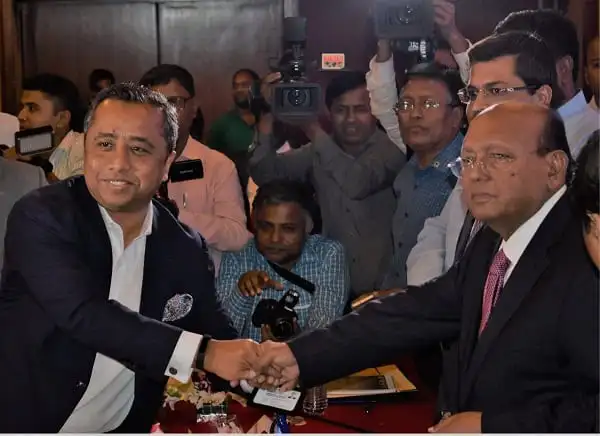 বাণিজ্য রপ্তানিতে টানা পাঁচবারের সিআইপি মহিউদ্দিন মোনেমের সম্মাননা প্রদান. Channel i News - চ্যানেল আই নিউজ